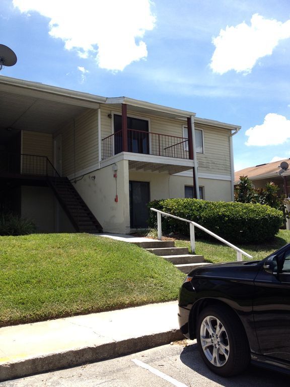 Altamonte Springs Apartment: 304 Cherokee Ct