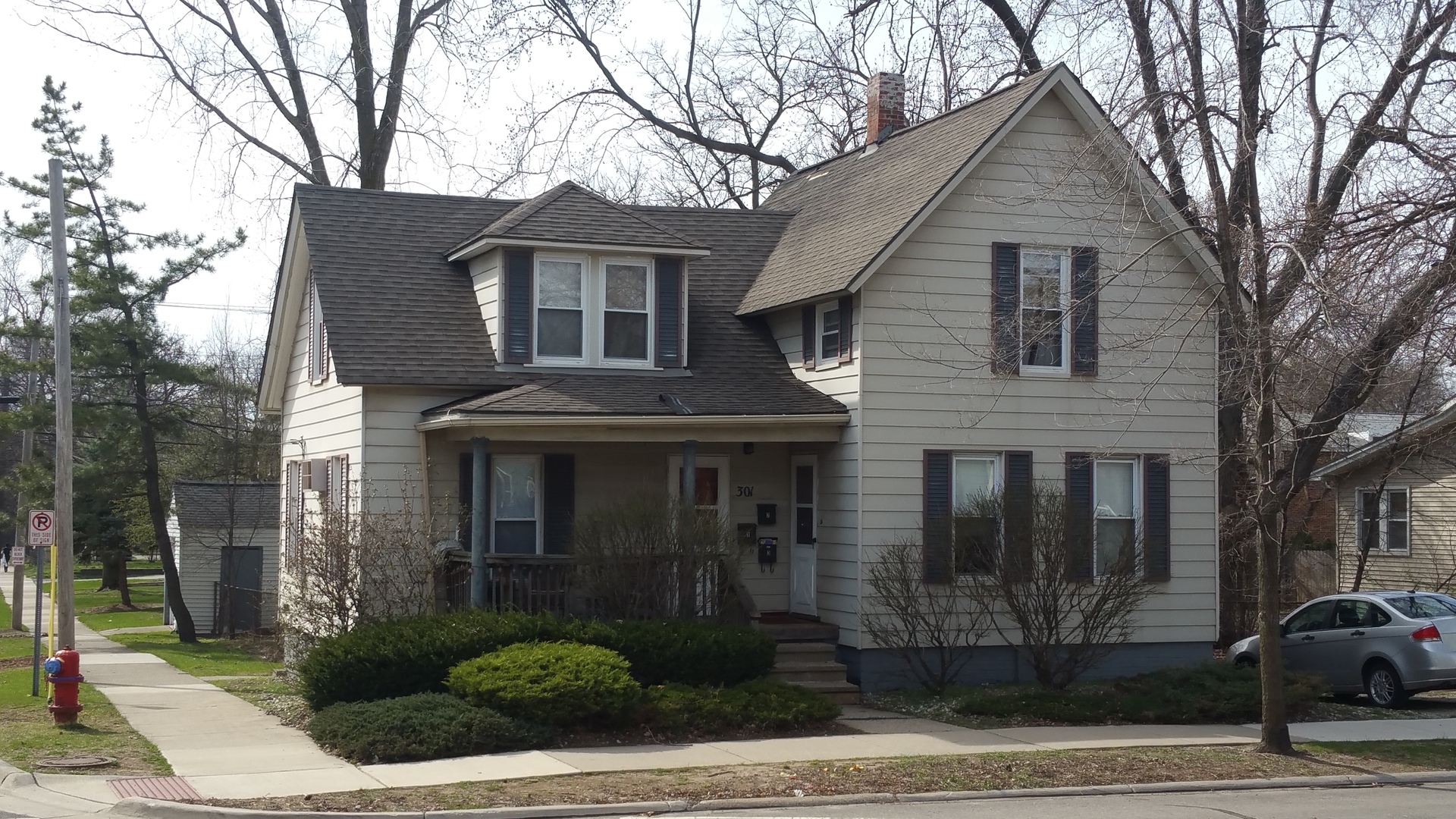 Royal Oak Apartment: 301 N Washington