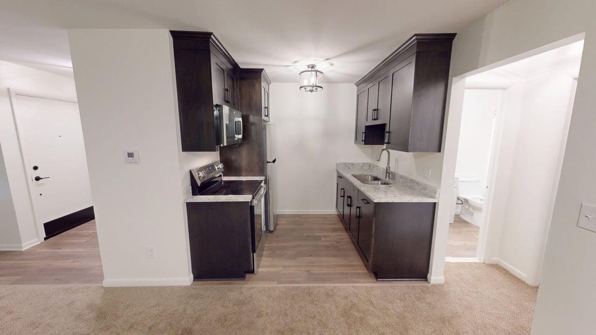 Roseville Apartment: 17455 Wildwood St