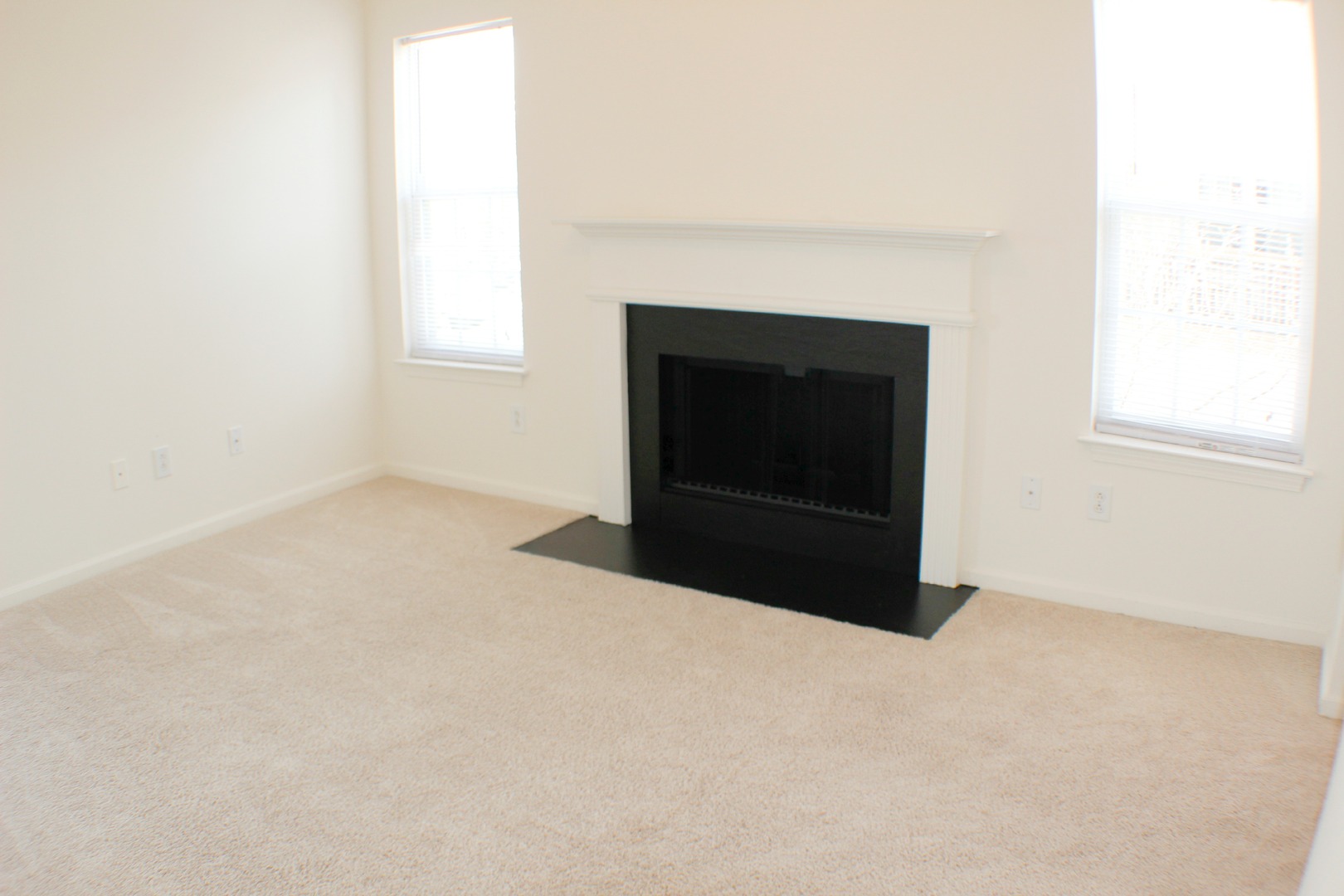 Lexington Apartment: 1101 Beaumont Centre Lane