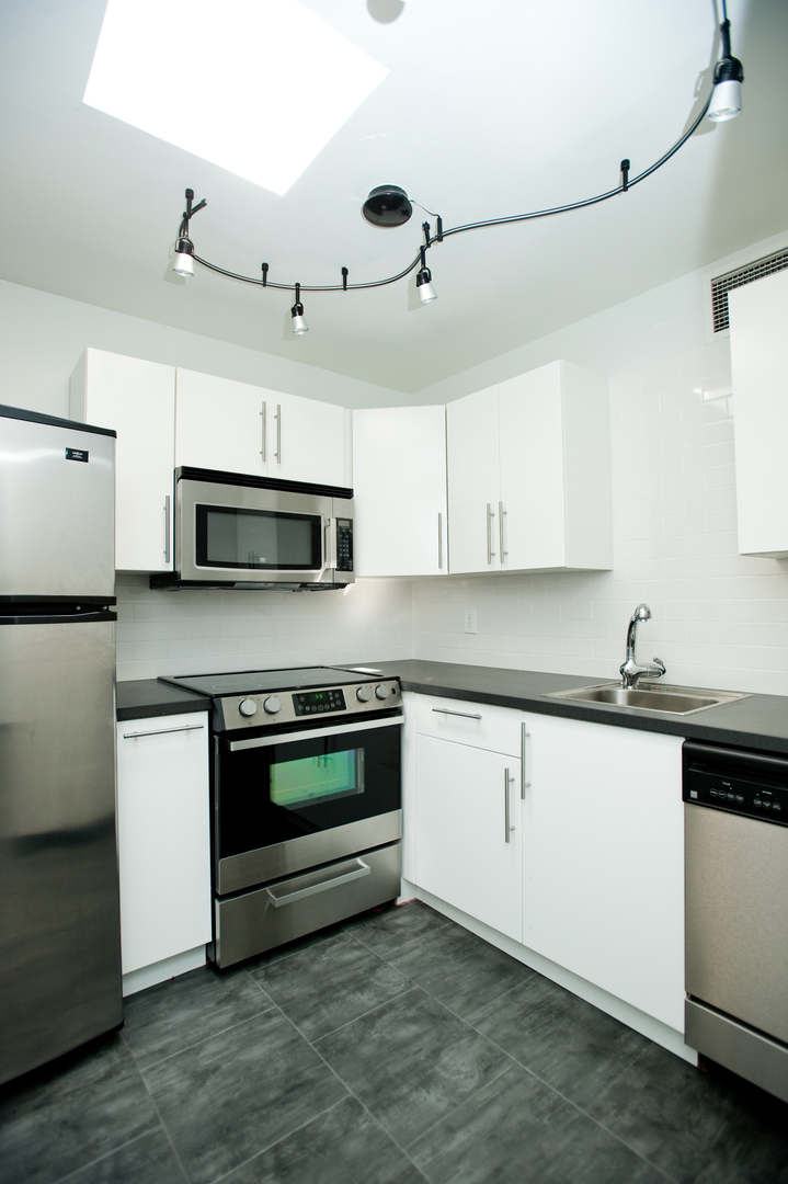 Lexington Apartment: 358 Duke Road