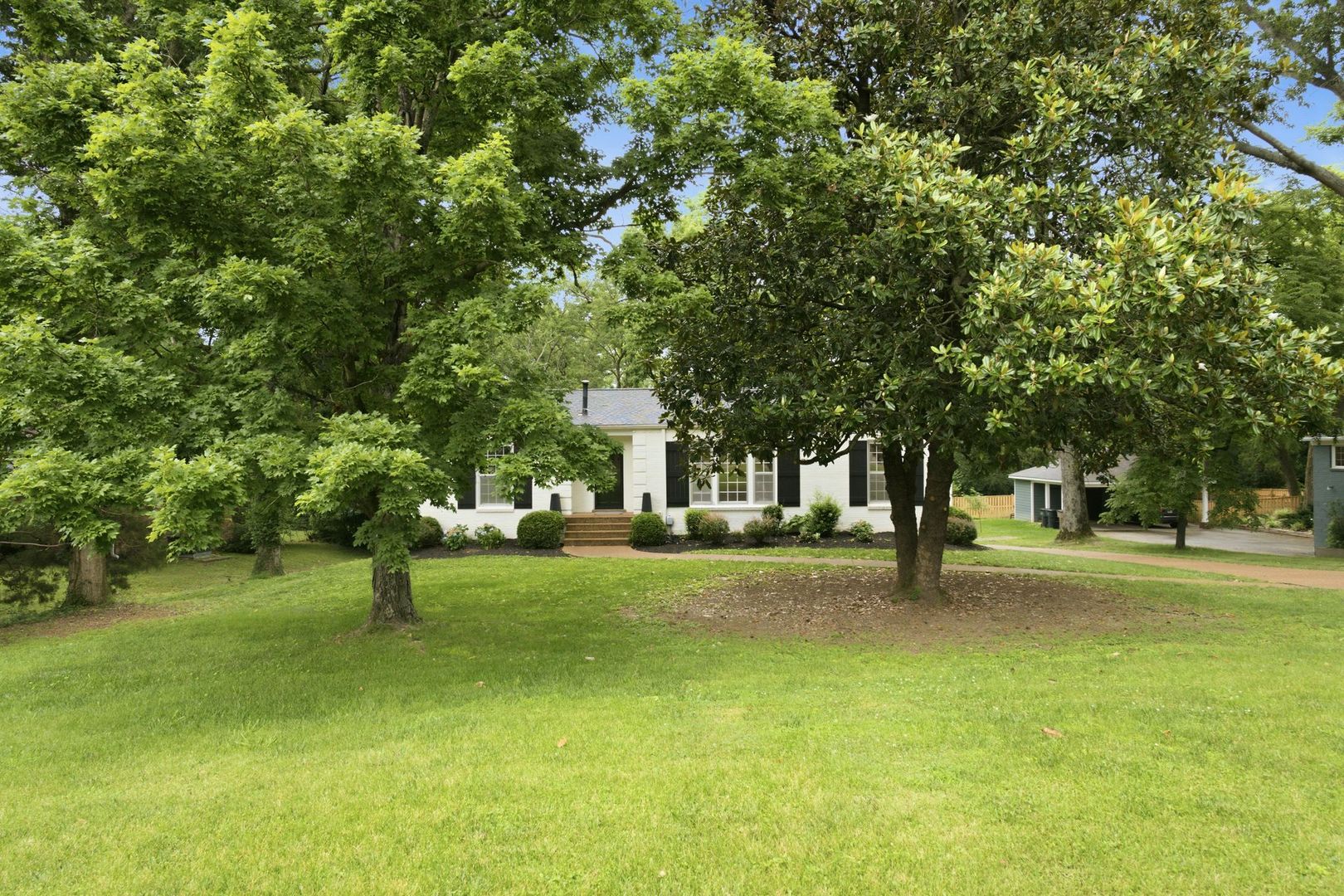 Nashville House: 714 Davidson Road