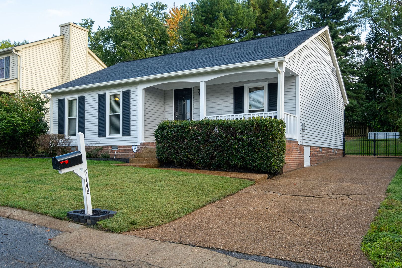 Nashville House: 5148 Village Trace