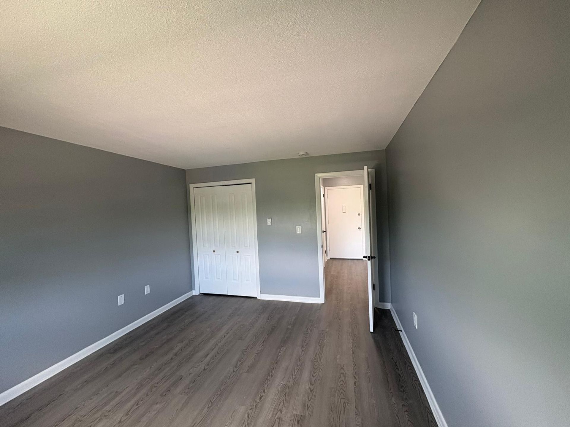 Ashford Apartment: 95 Varga Road