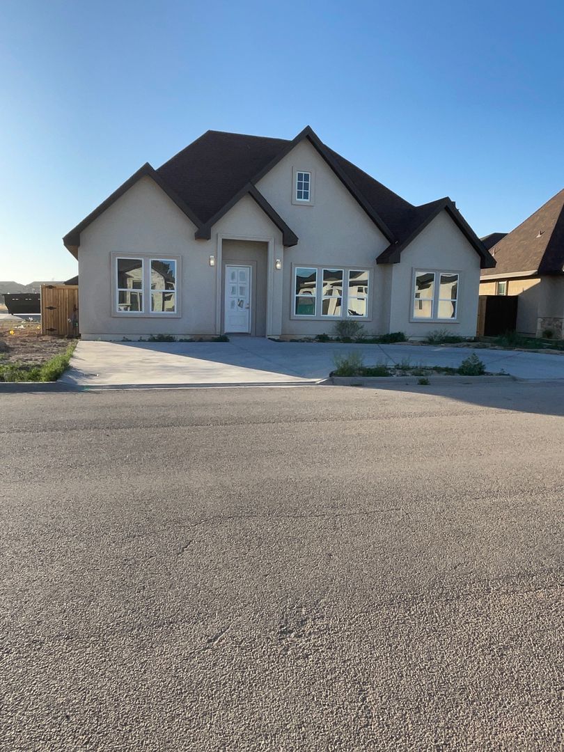 Odessa House: 2903 Tom Morris
