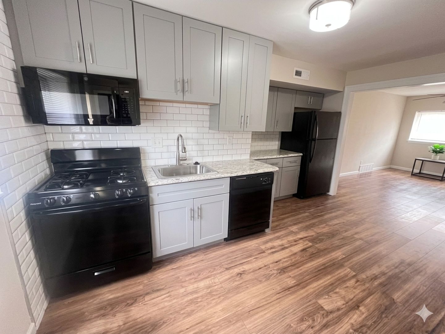 Clydesdale Apartments 4 of 12