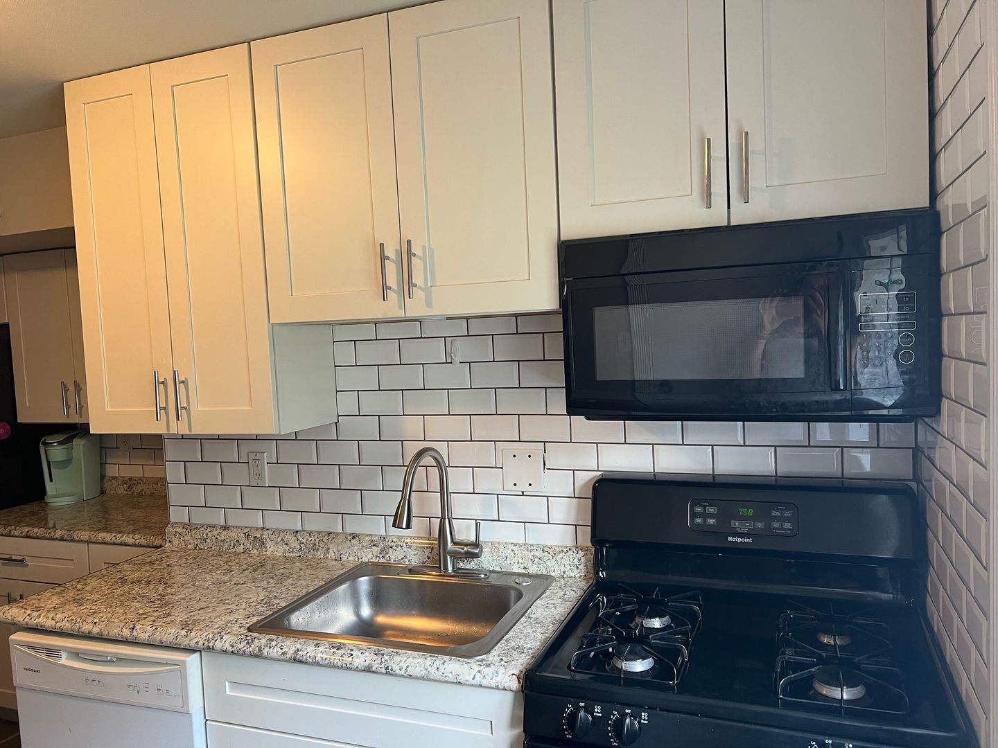 9008 Laclede Station Rd, Apt B, St. Louis, MO 63123