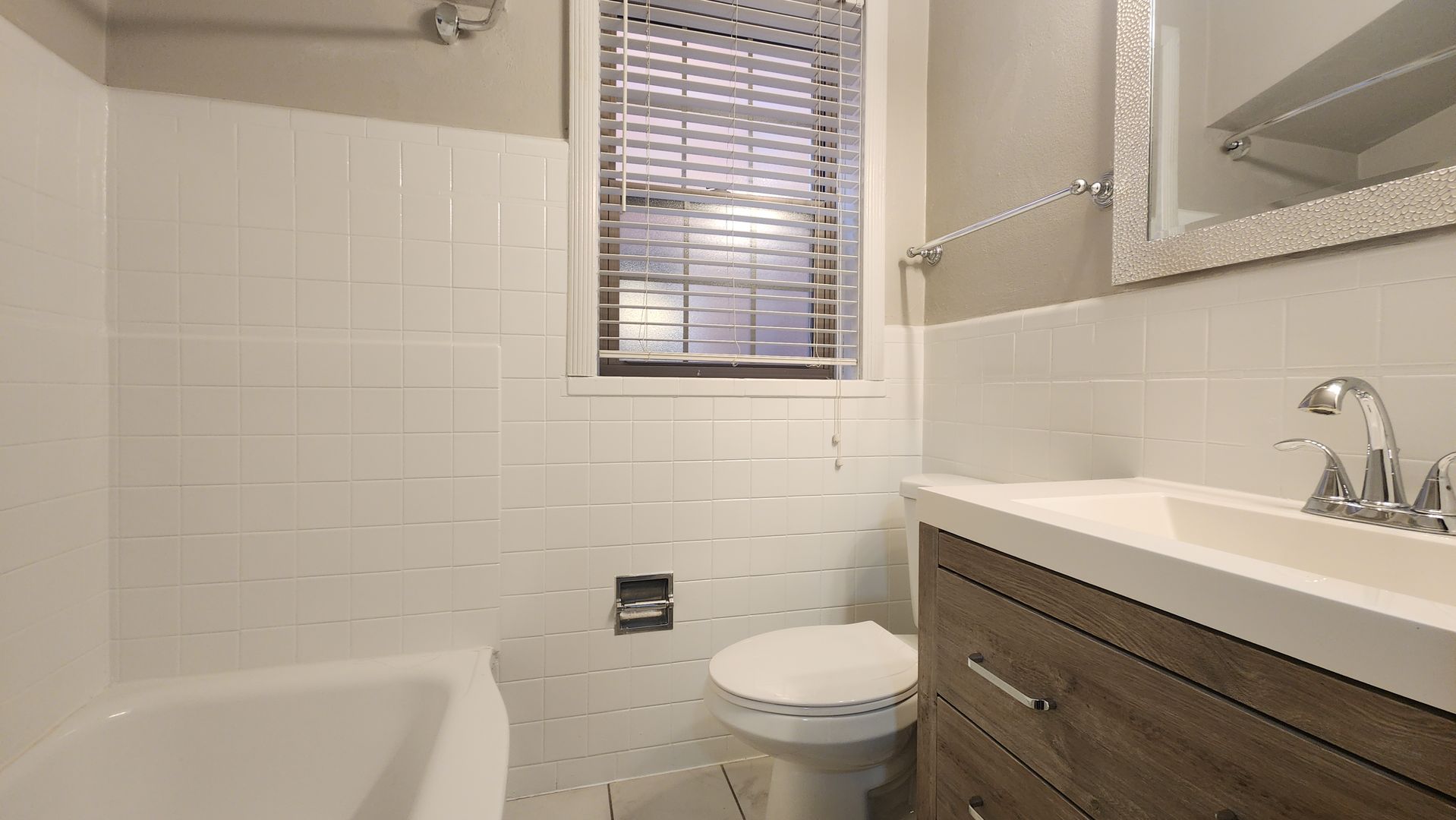 6328 - 6330 Bancroft Ave. 8 of 9