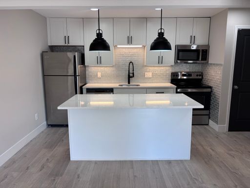 Anic Parkside Apartments! Brand New Renovation Coming Soon***Heart of Kirkwood, Across From Kirkwood Park, Short Walk to Downtown! – photo 1