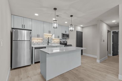 Anic Parkside Apartments! Brand New Renovation Coming Soon***Heart of Kirkwood, Across From Kirkwood Park, Short Walk to Downtown!