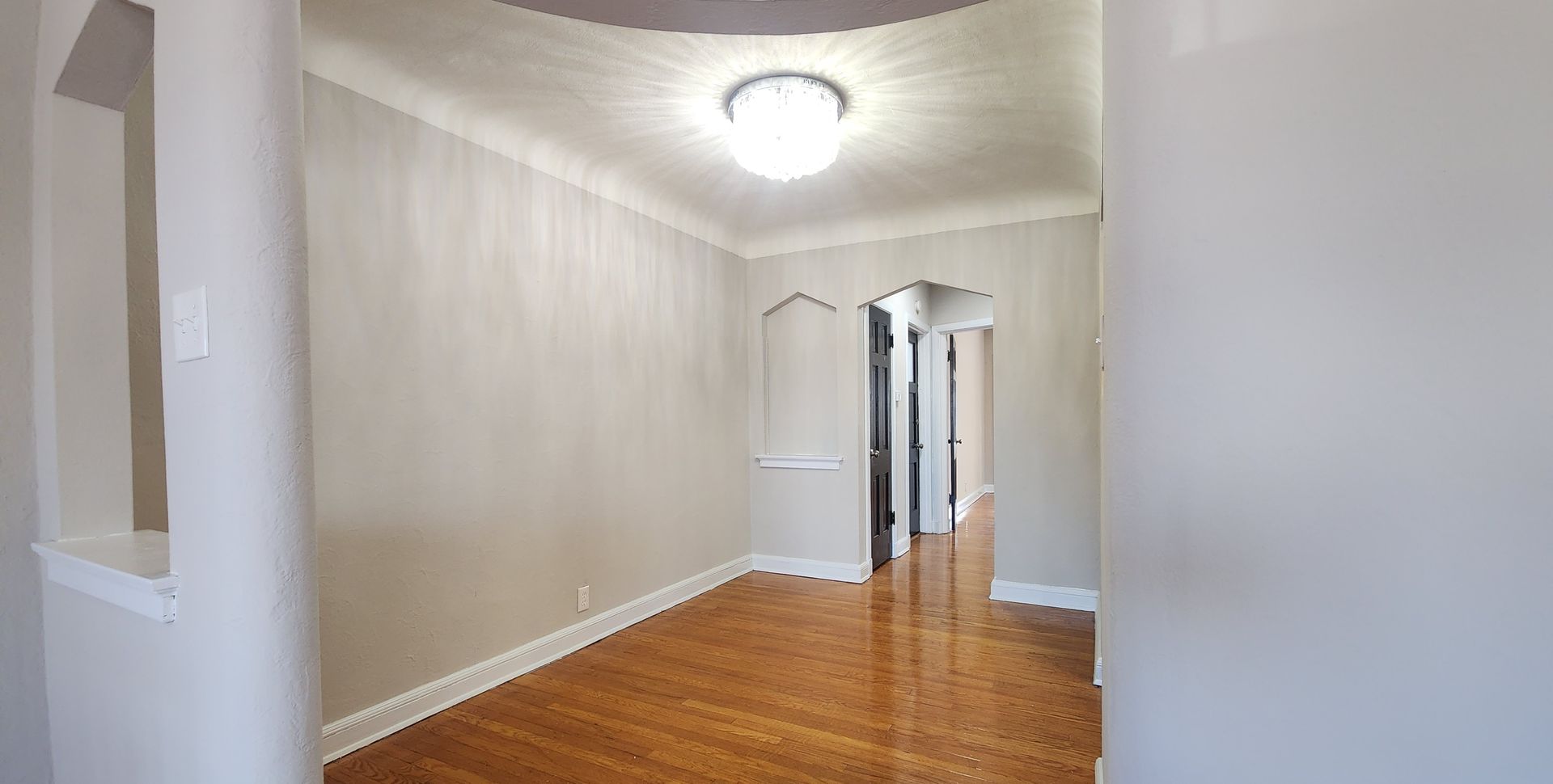 6328 - 6330 Bancroft Ave. 5 of 9