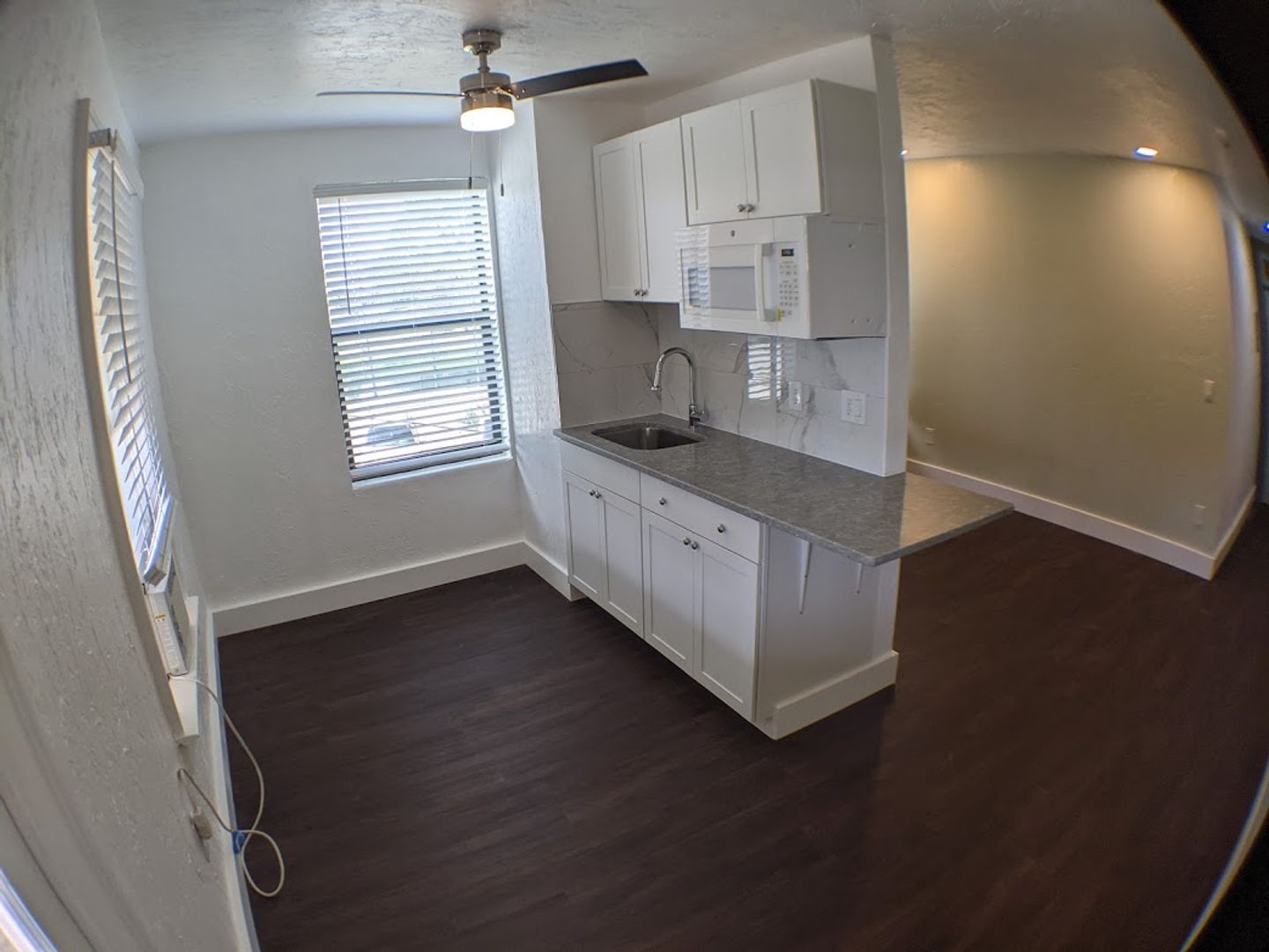 Nokomis Apartment: 401 Colonia Ln, E.