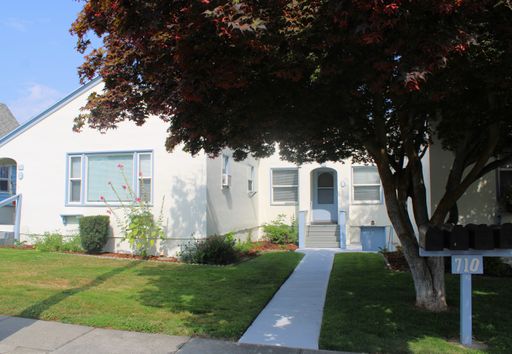 LOOK AT THIS!!! 1/2 off 1st Months Rent!!!-- One Bedroom Main Level Apartment – photo 1