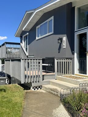 Upstairs 1 Bedroom East Wenatchee Apartment