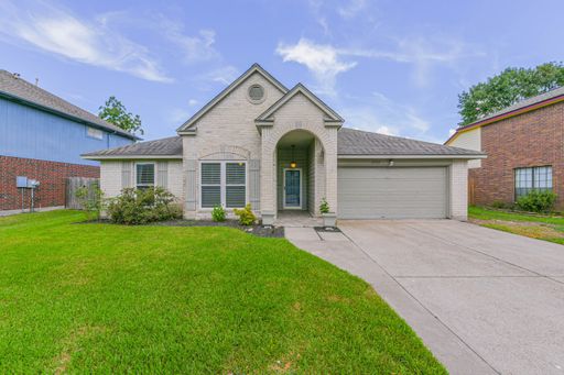 3 Bedroom Rental – 2002 Edinburg Avenue, League City, TX 77573