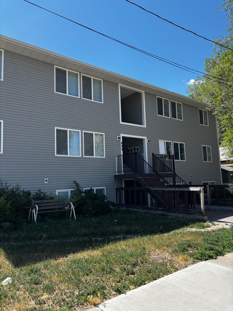 Pocatello Apartment: 423 E Dunn