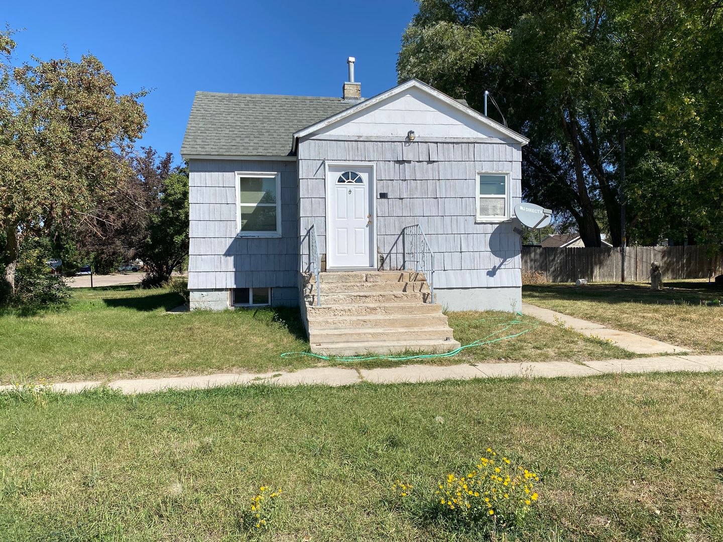 Grace House: 103 E Center St