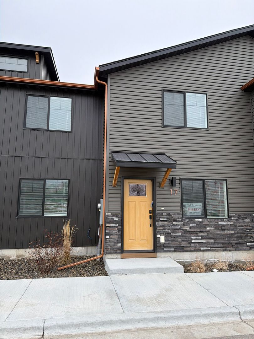 Pocatello Apartment: 3780 N Philbin Rd