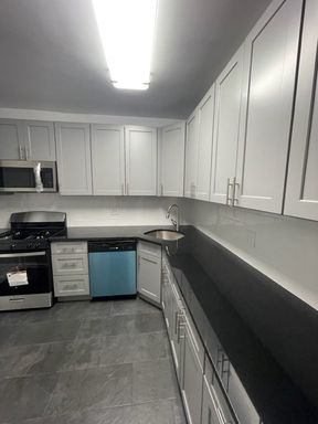 37-06 69th St - Apt # 2E