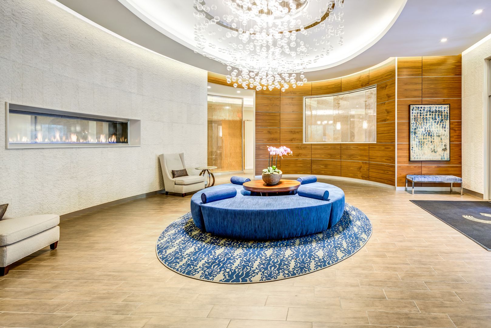 Lobby at Anthos Castle LLC (7 of 8)