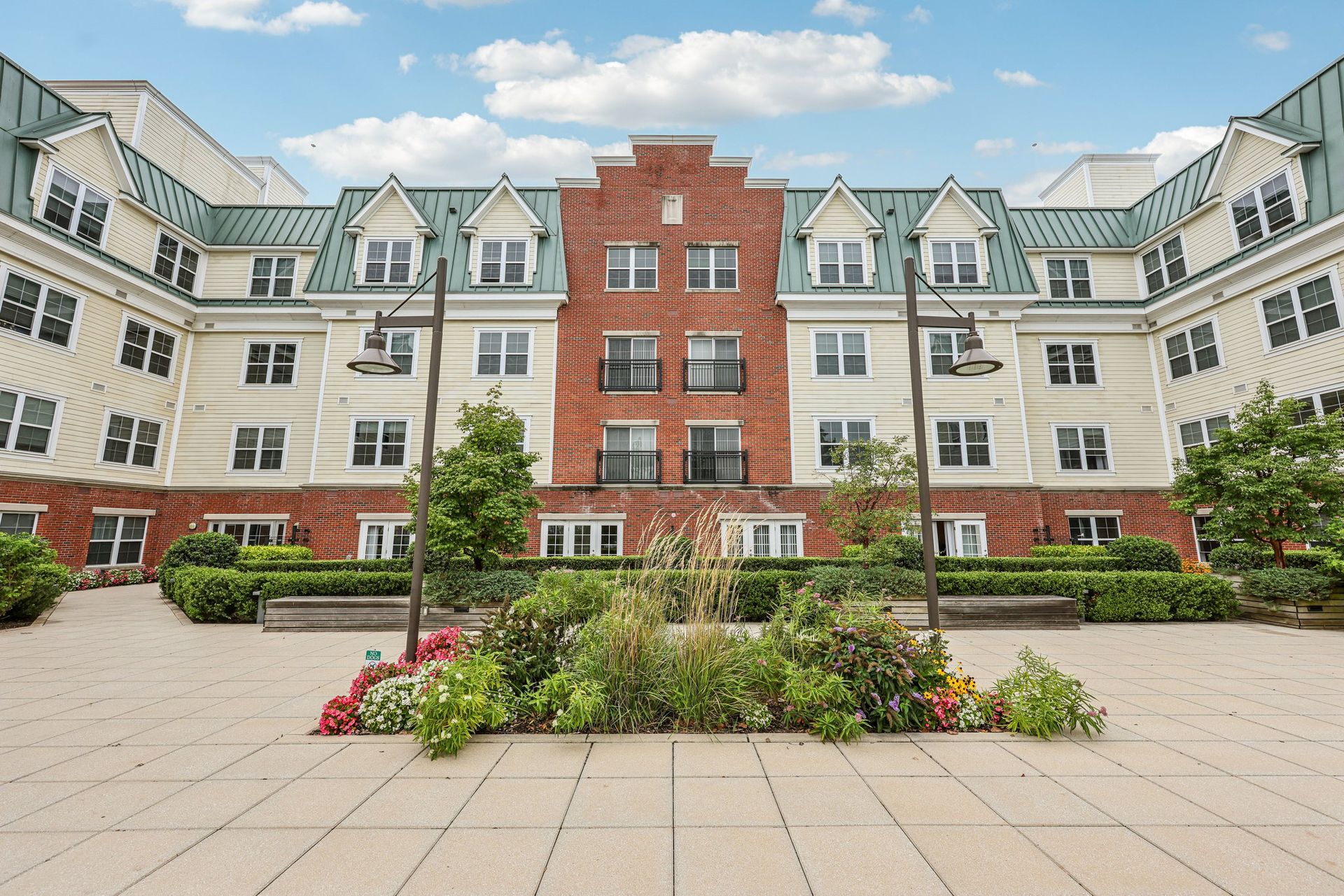 Port Chester Apartment: 201 Willett Ave