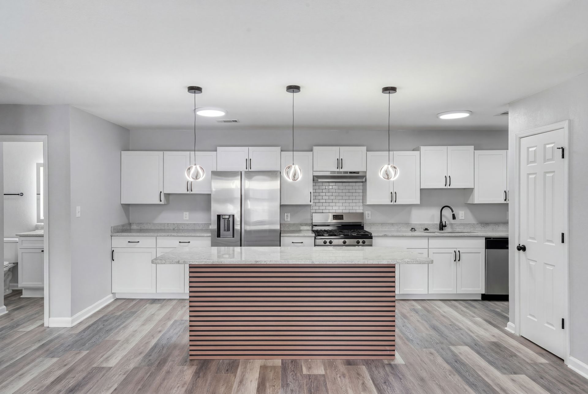 Riverdale Apartment: 1501 Chase Ridge Dr