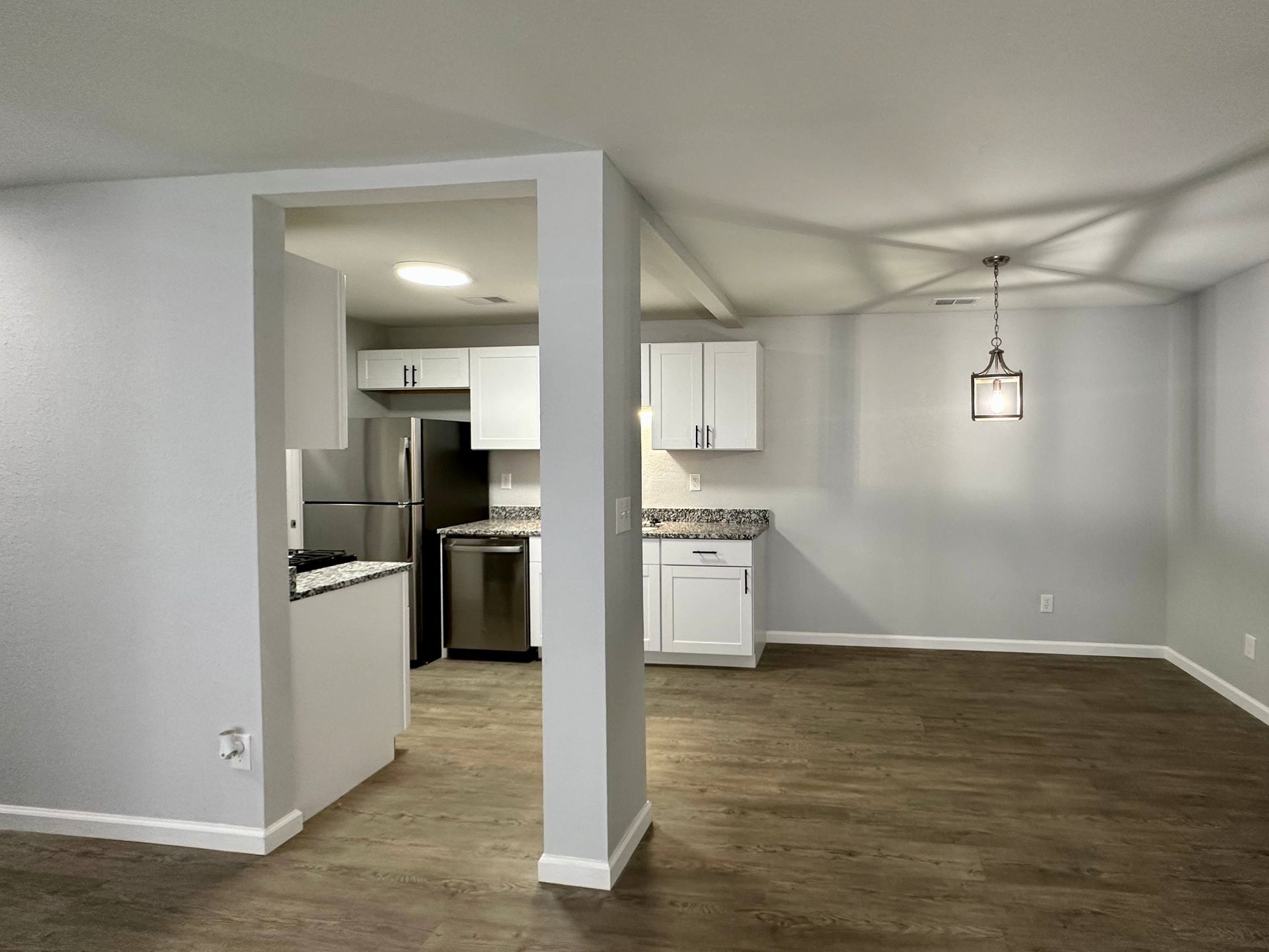 Anthos at Pinewood Manor LLC 3 of 12