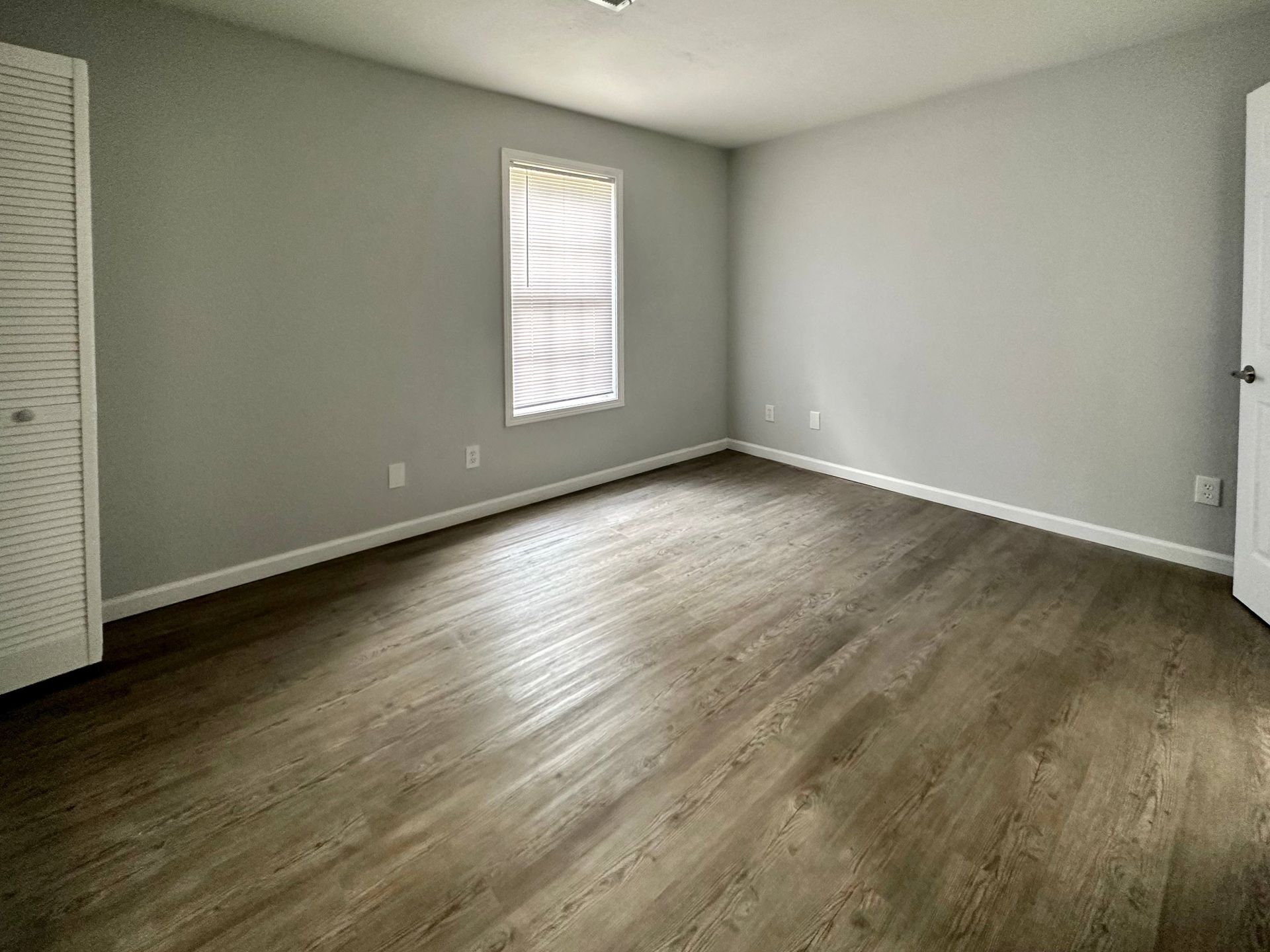 Anthos at Pinewood Manor LLC 4 of 12