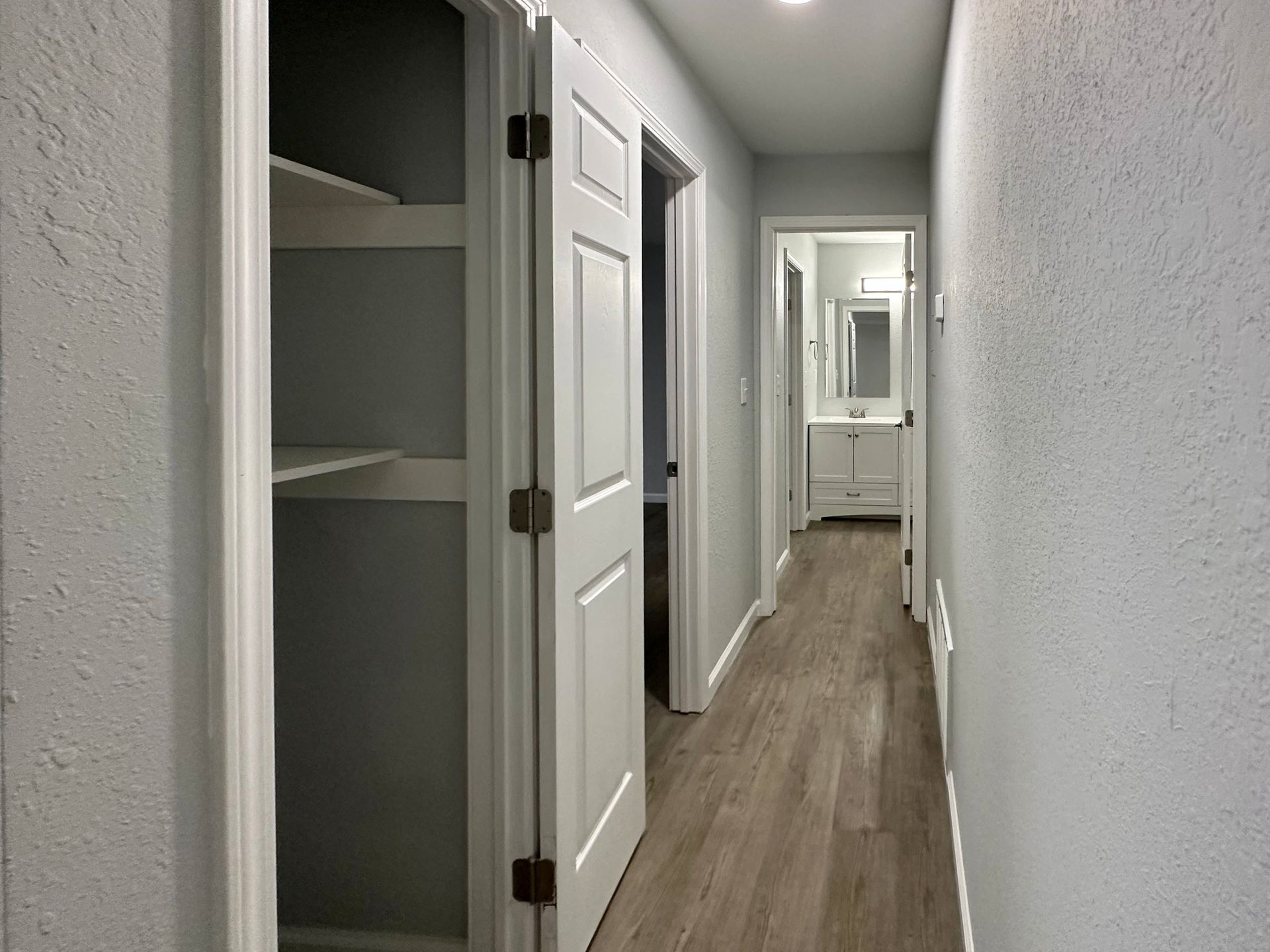 Anthos at Pinewood Manor LLC 5 of 12