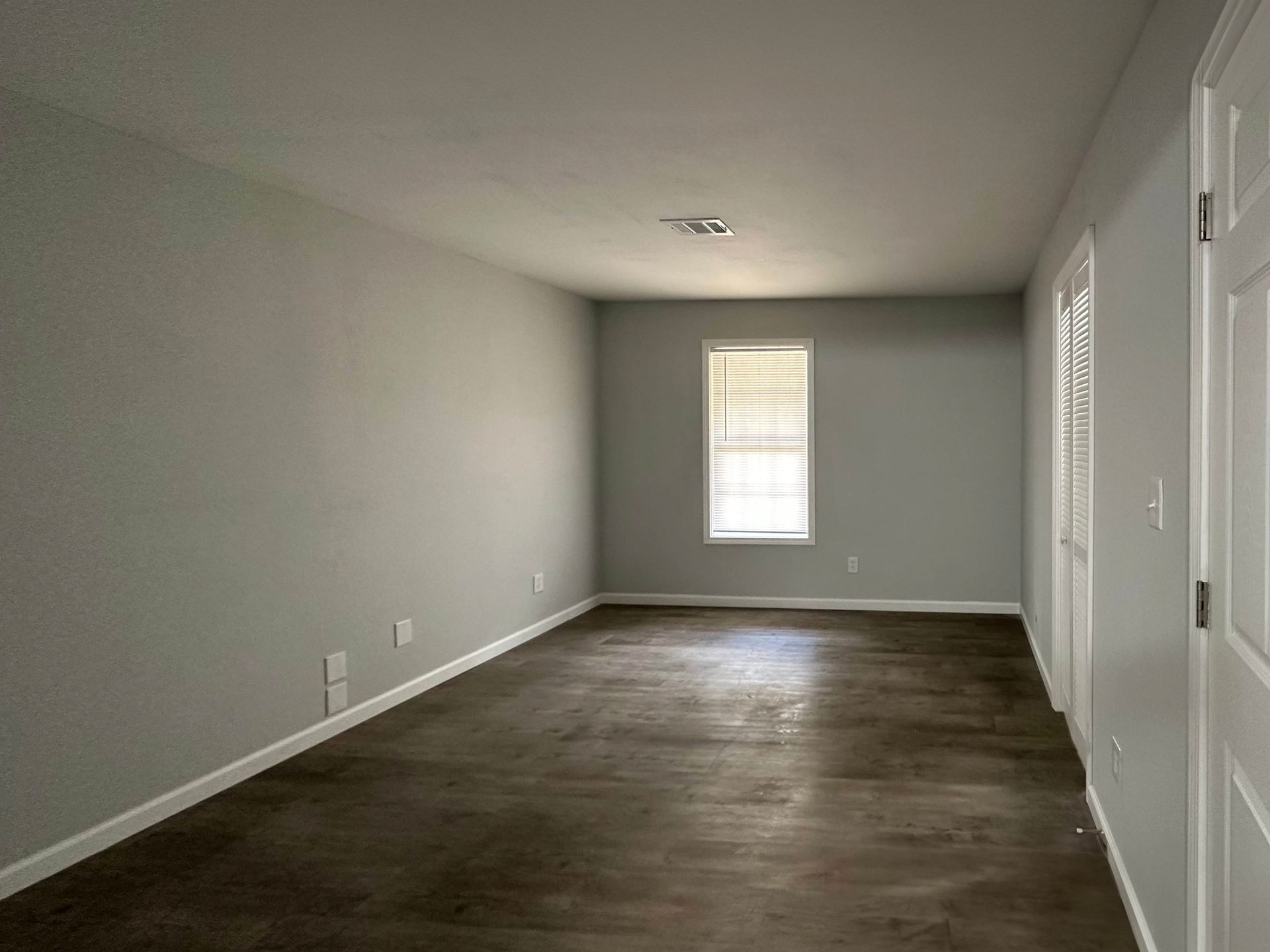 Anthos at Pinewood Manor LLC 7 of 12