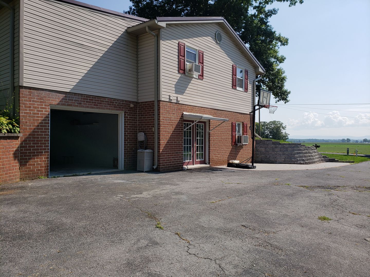 Waynesboro Apartment: 15475 Oak Road
