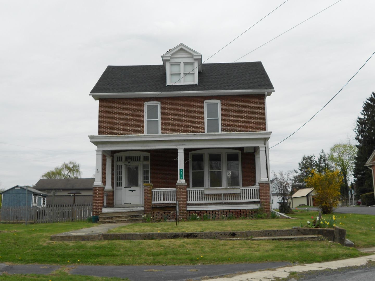 Scotland House: 4050 Main Street