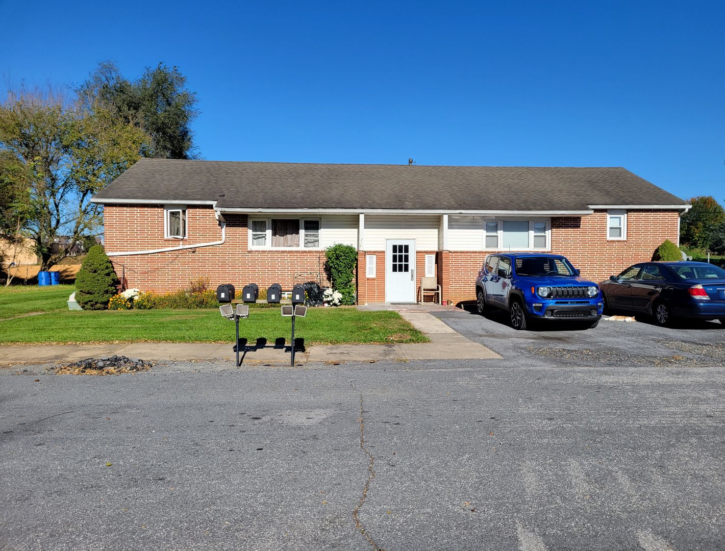 Chambersburg Apartment: 205 Carbaugh Drive