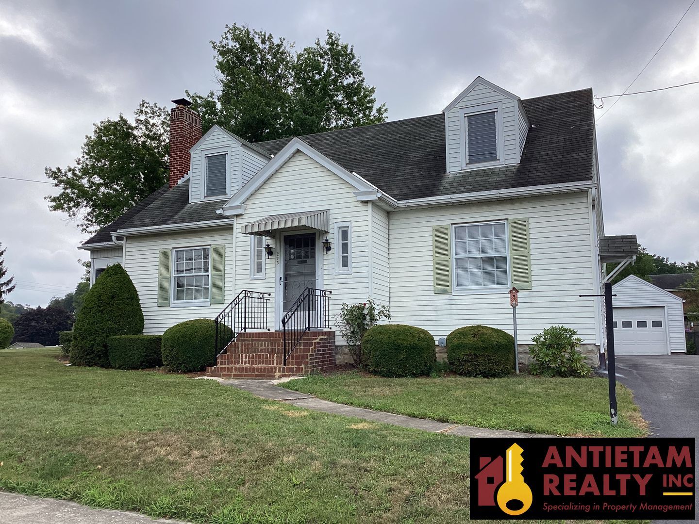 Waynesboro House: 225 N. Grant Street