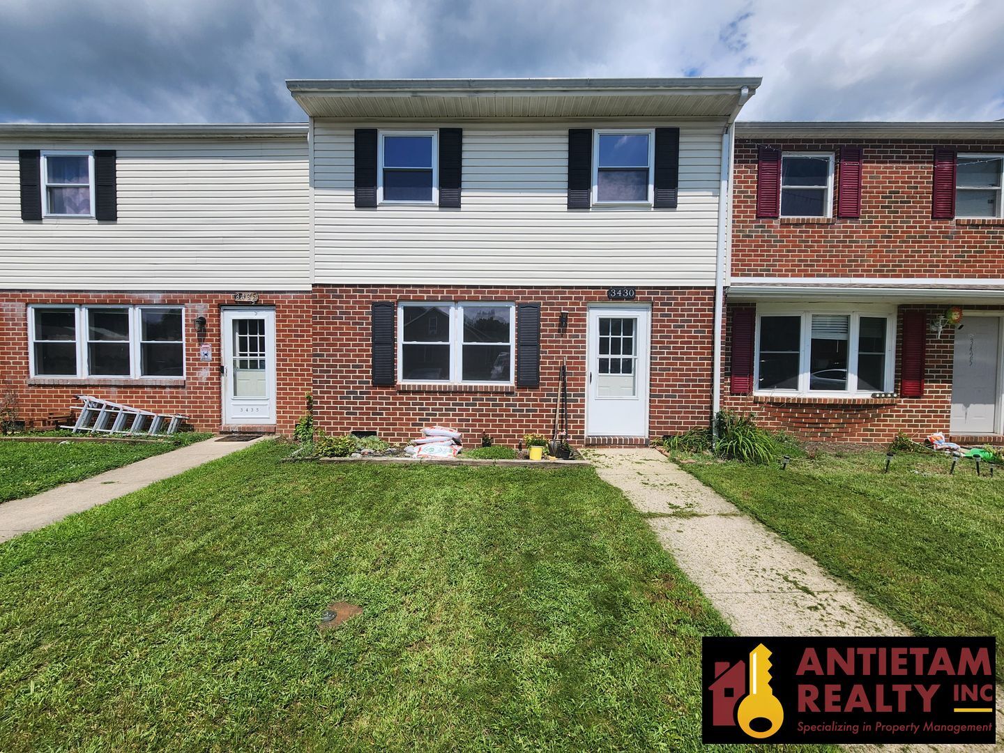 Chambersburg House: 3430 Gregway Drive