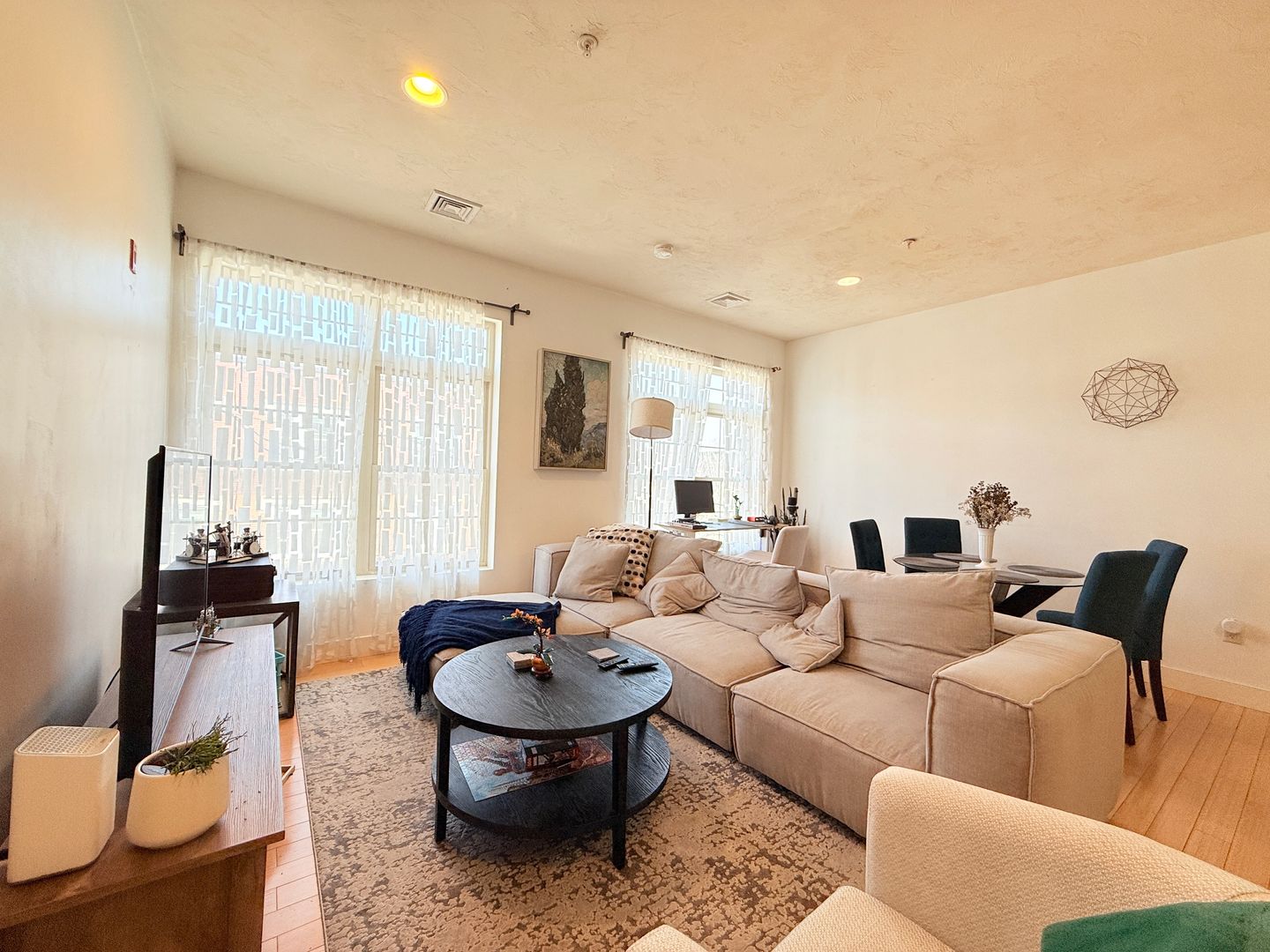 Boston Apartment: 9 Gardner Street