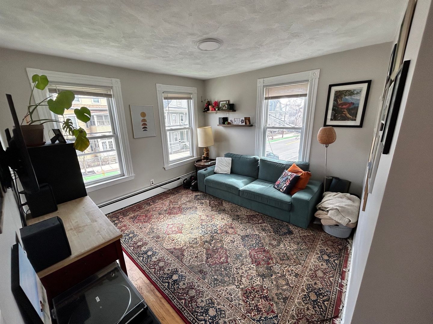 Somerville Apartment: 328 Beacon Street