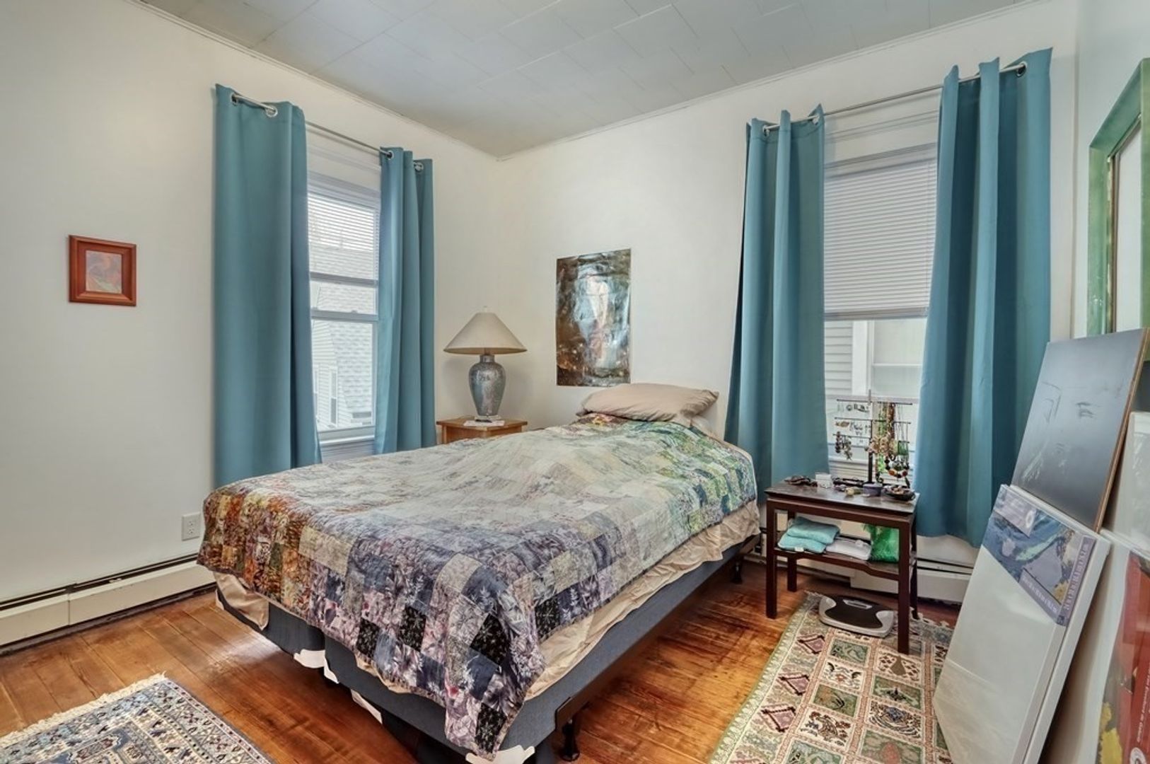 Cambridge Apartment: 26-28 oakland st