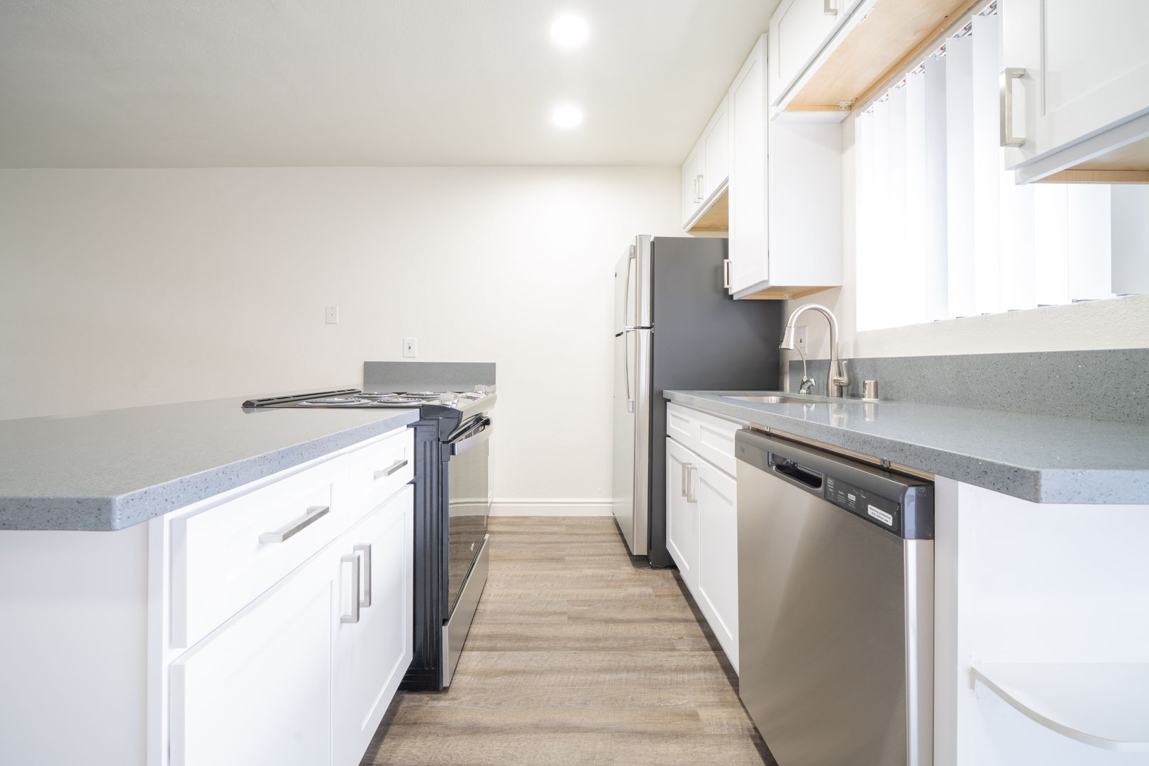 San Marcos Apartment: 343 Autumn Drive