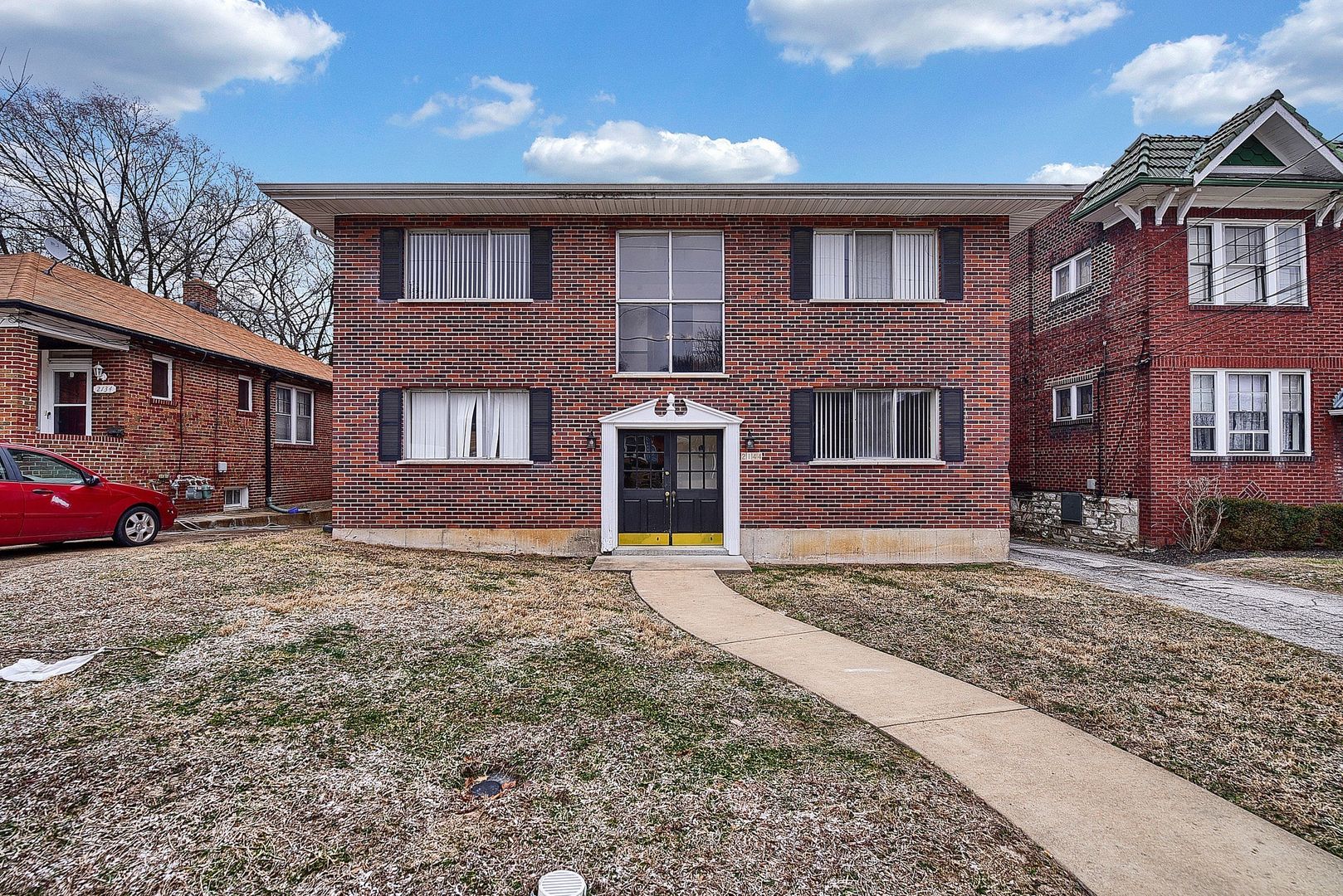 St. Louis Apartment: 2144 Yale Ave