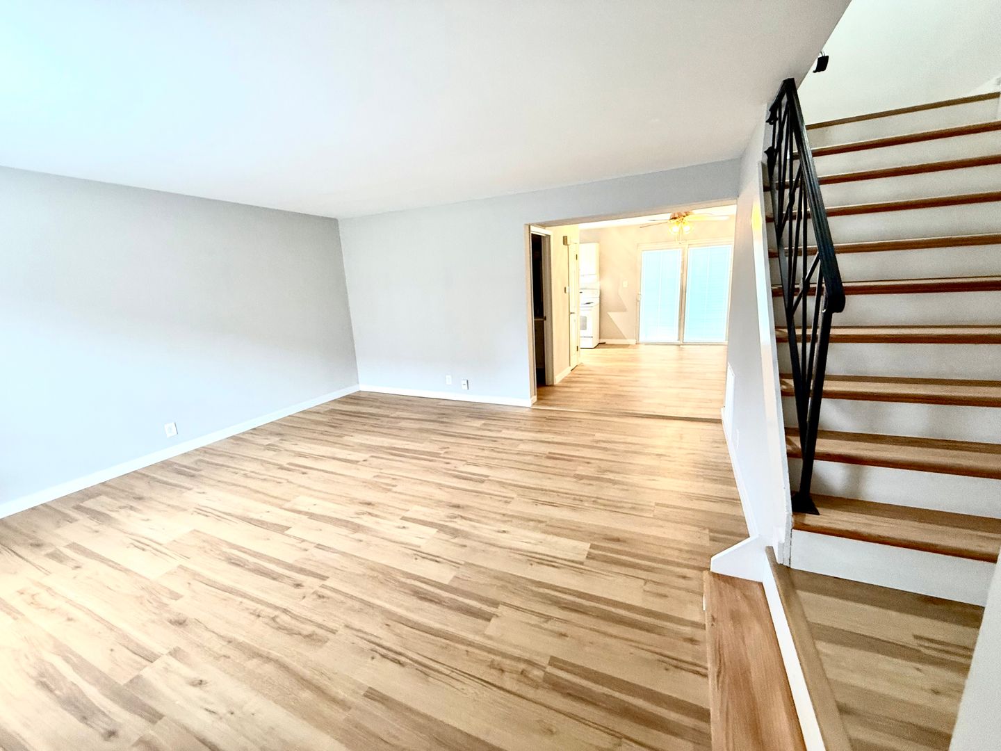 St. Louis Townhome: 1090-1108 N Hanley, 7461-98 Ahern