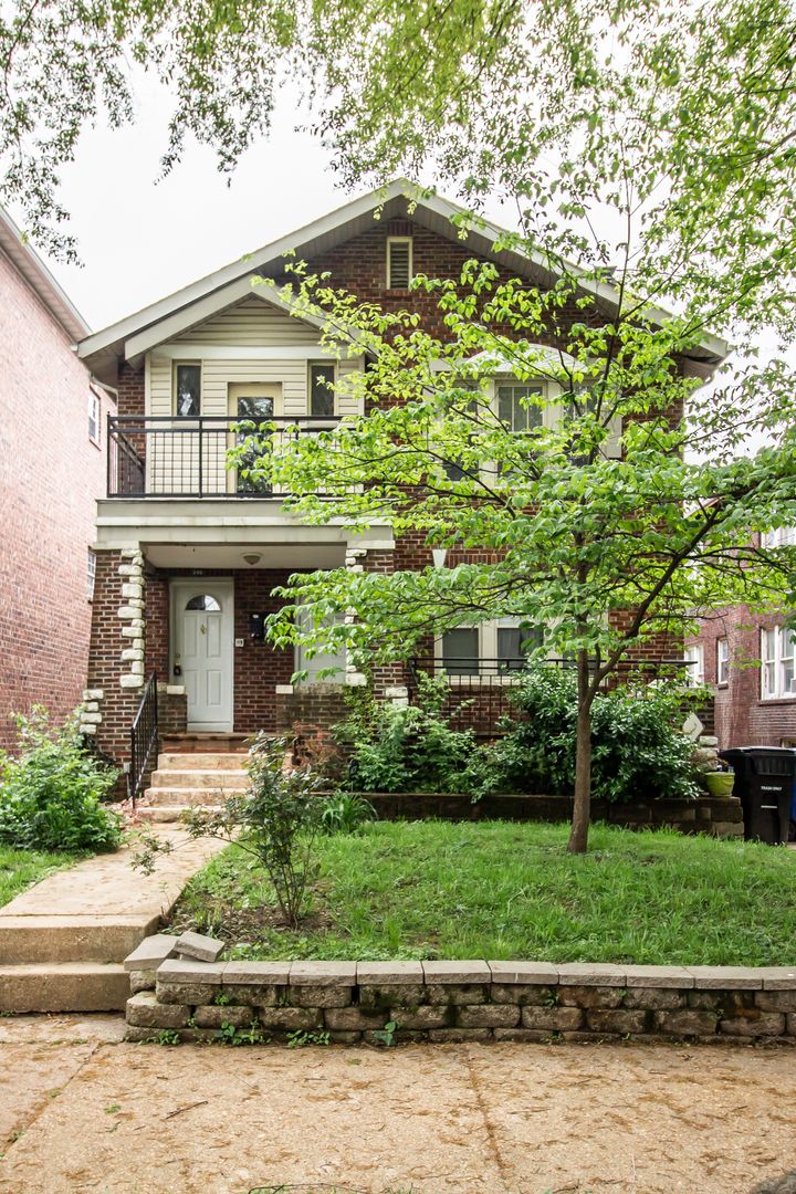 St. Louis Apartment: 846 Pennsylvania Ave