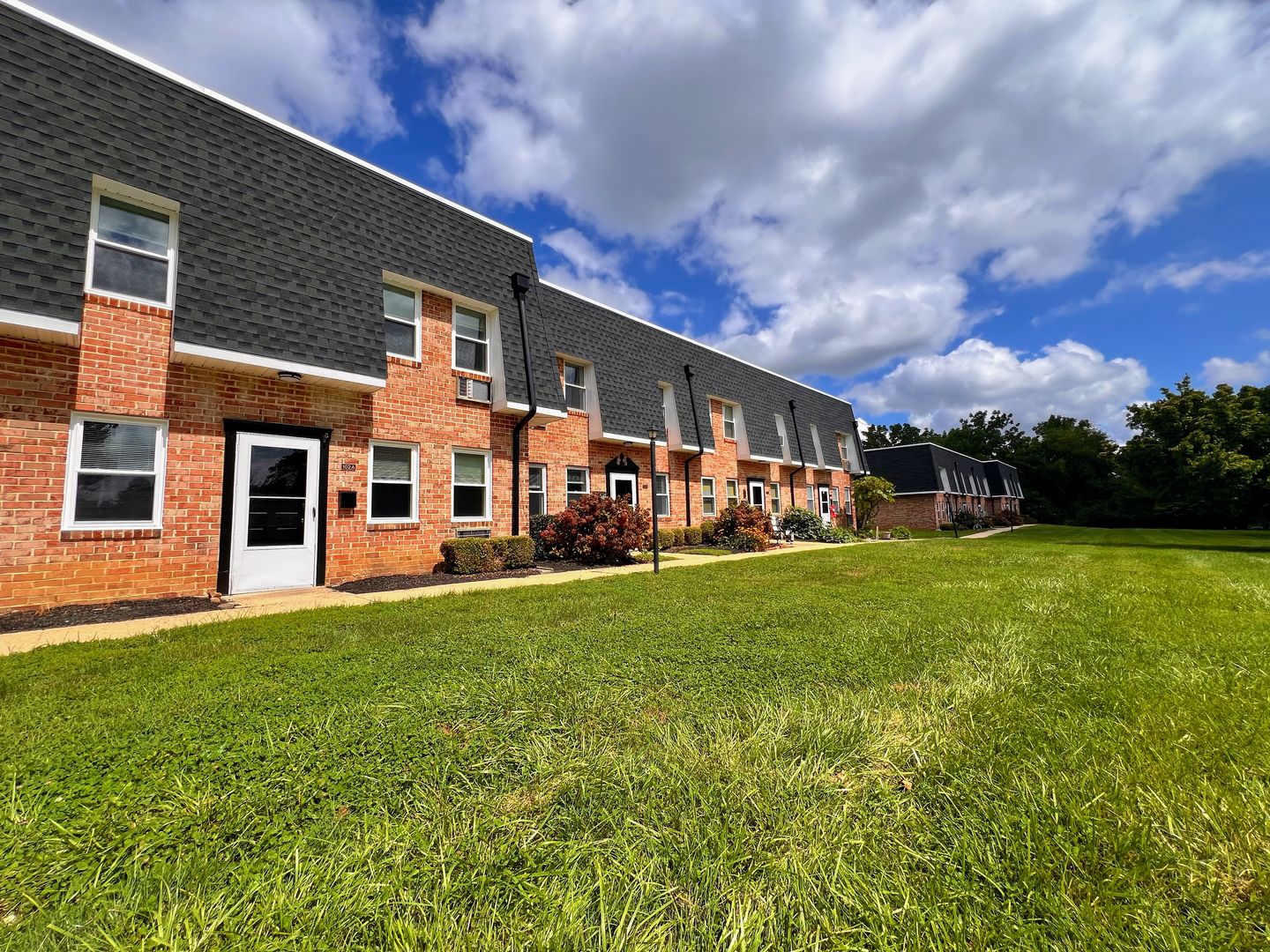 West Chester Apartment: 100 Willow Bend Court