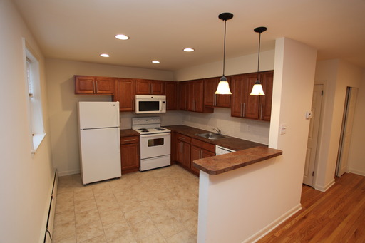 2 Bedroom Apartment – 21 Morton Ave, Unit J, Ridley Park, PA 19078