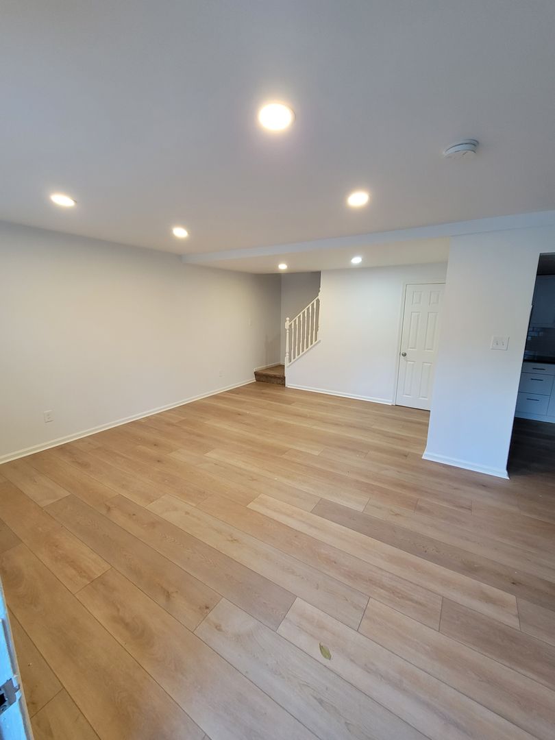 West Chester Apartment: 100 Willow Bend Court