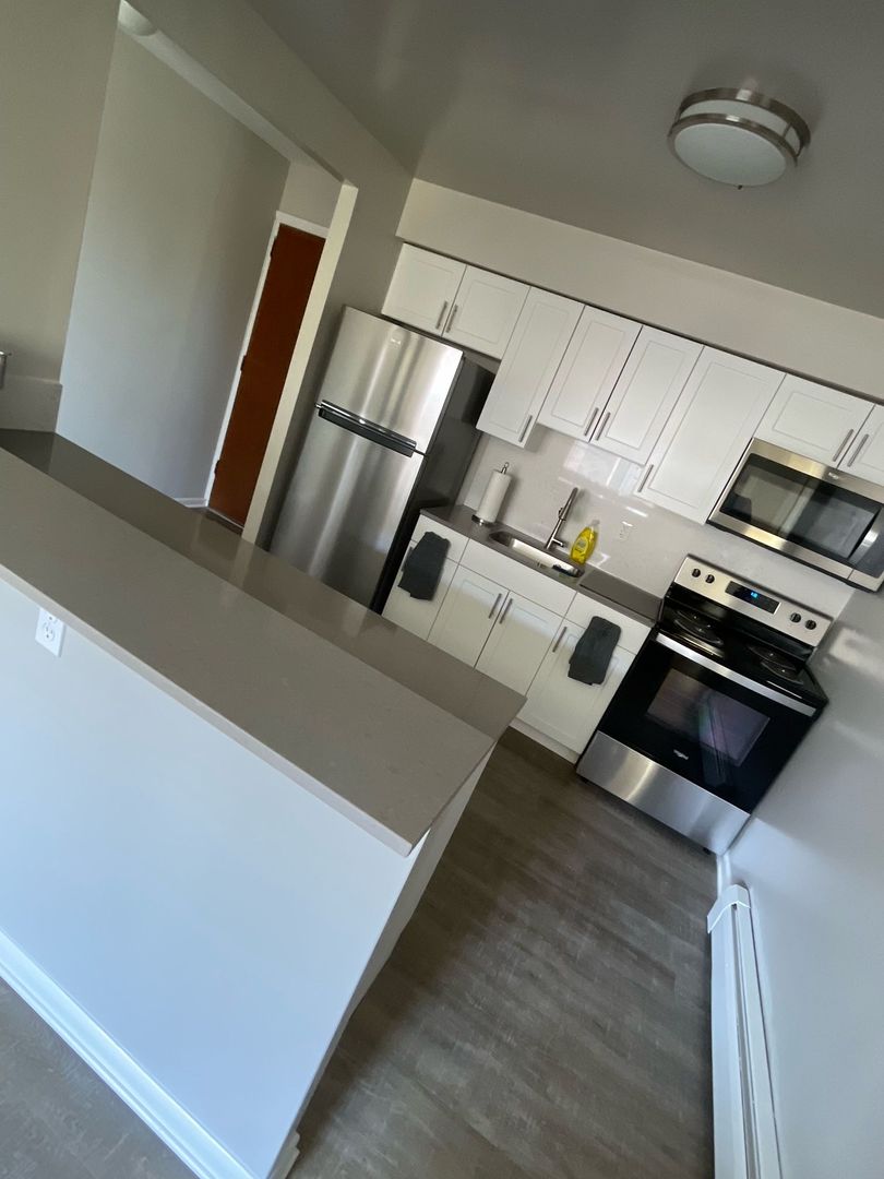 Eddystone Apartment: 1228 Eddystone Avenue