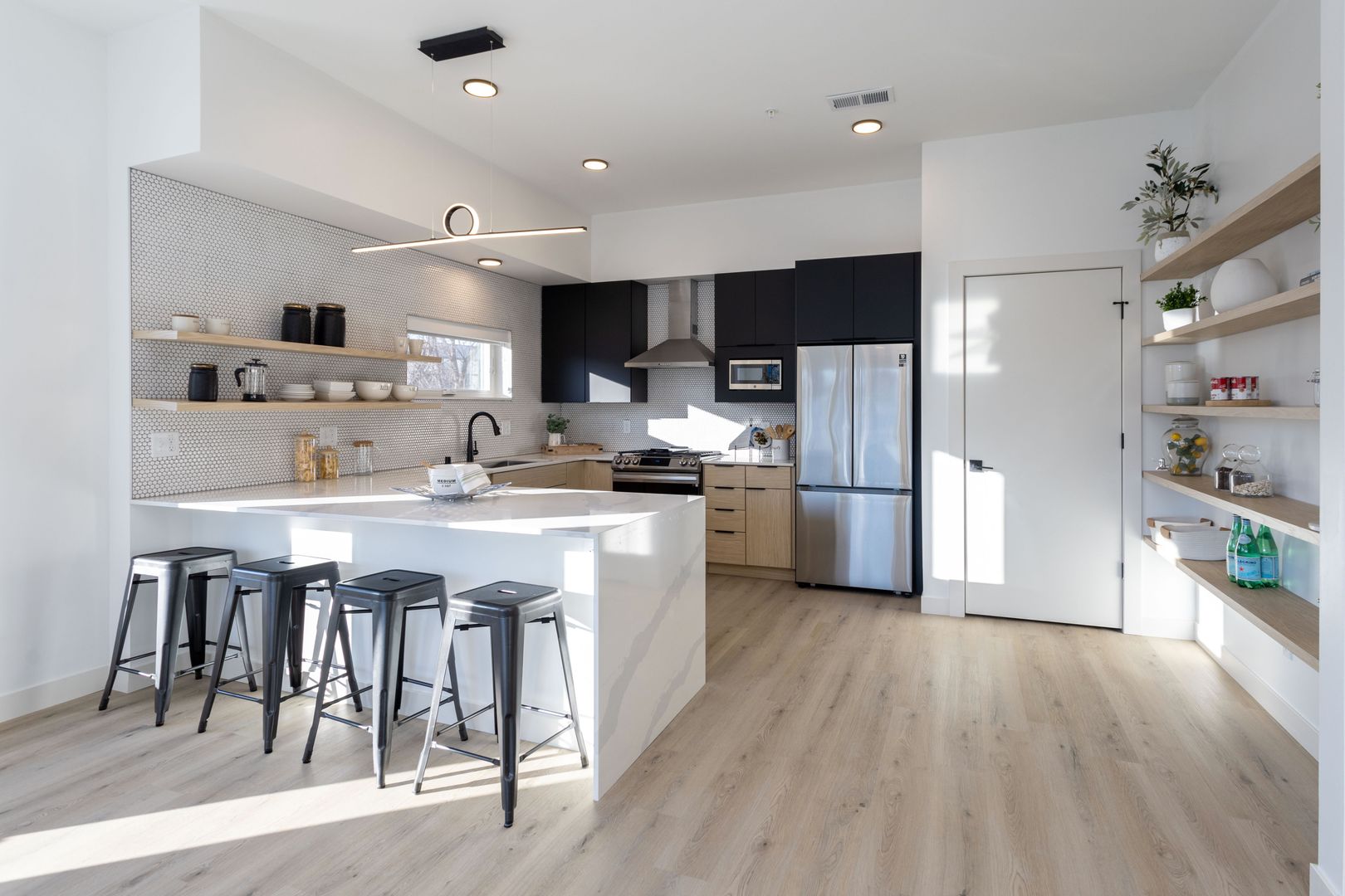 Minneapolis Apartment: 1428 Marshall Street Northeast