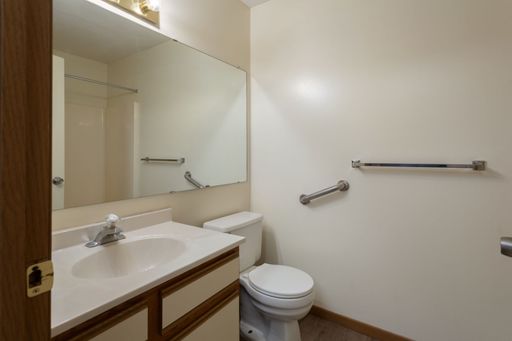 Listing photo thumbnail
