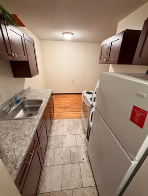 Listing photo thumbnail