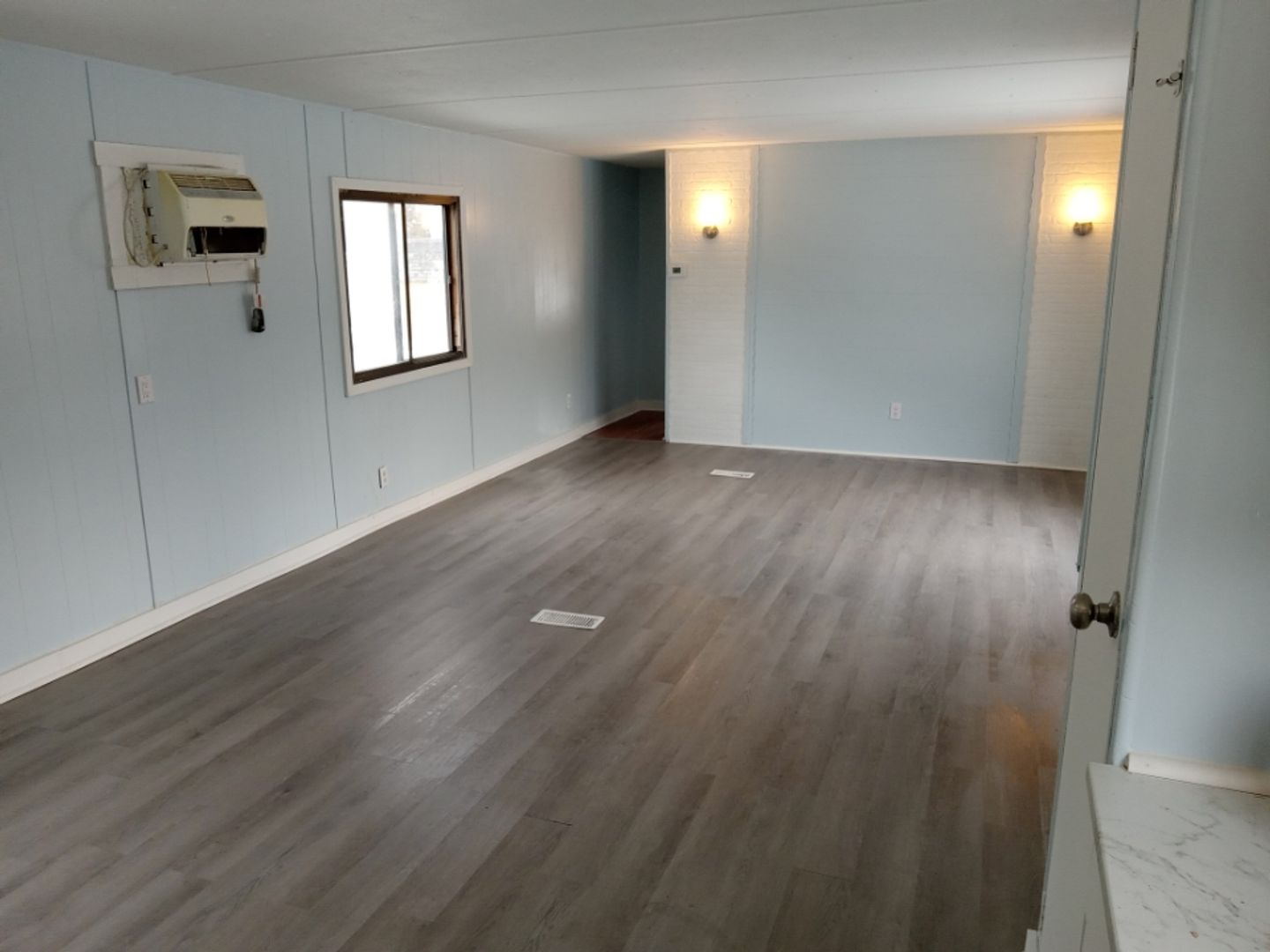 Beckley Apartment: Deepwood Avenue